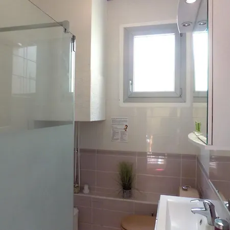 - Maison Rustique Avec Jardin Clos - Proche Commerces Et Plages 别墅