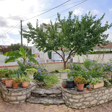 - Maison Rustique Avec Jardin Clos - Proche Commerces Et Plages * 鲁瓦扬