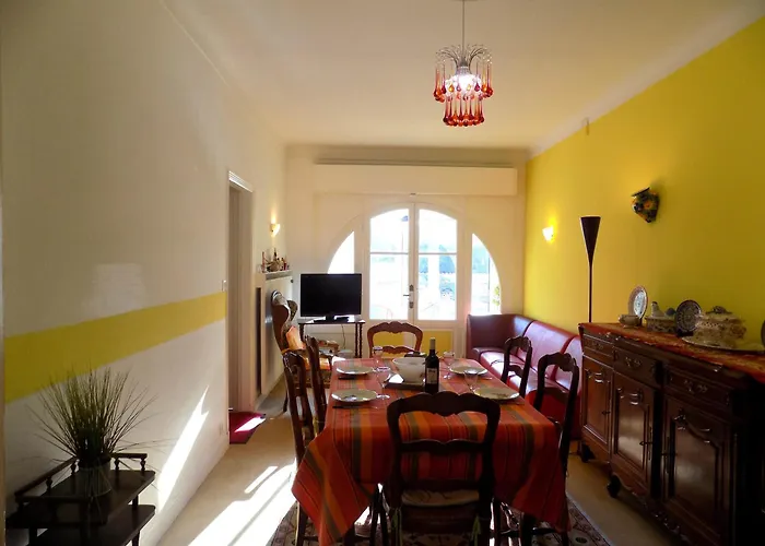 - Maison Rustique Avec Jardin Clos - Proche Commerces Et Plages Villa