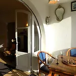 - Maison Rustique Avec Jardin Clos - Proche Commerces Et Plages