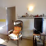 - Maison Rustique Avec Jardin Clos - Proche Commerces Et Plages Royan