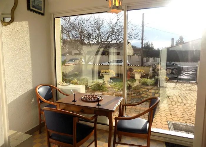 Villa - Maison Rustique Avec Jardin Clos - Proche Commerces Et Plages Royan