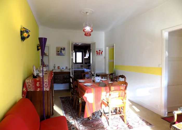 - Maison Rustique Avec Jardin Clos - Proche Commerces Et Plages