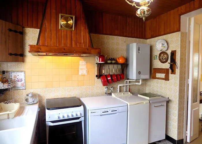 - Maison Rustique Avec Jardin Clos - Proche Commerces Et Plages *