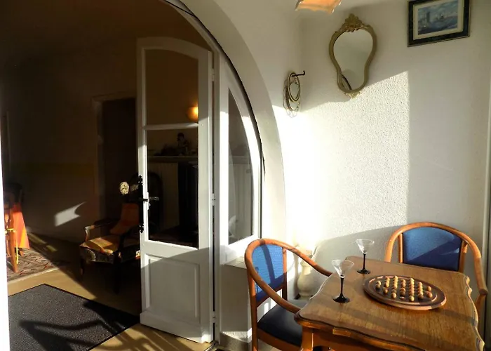 - Maison Rustique Avec Jardin Clos - Proche Commerces Et Plages